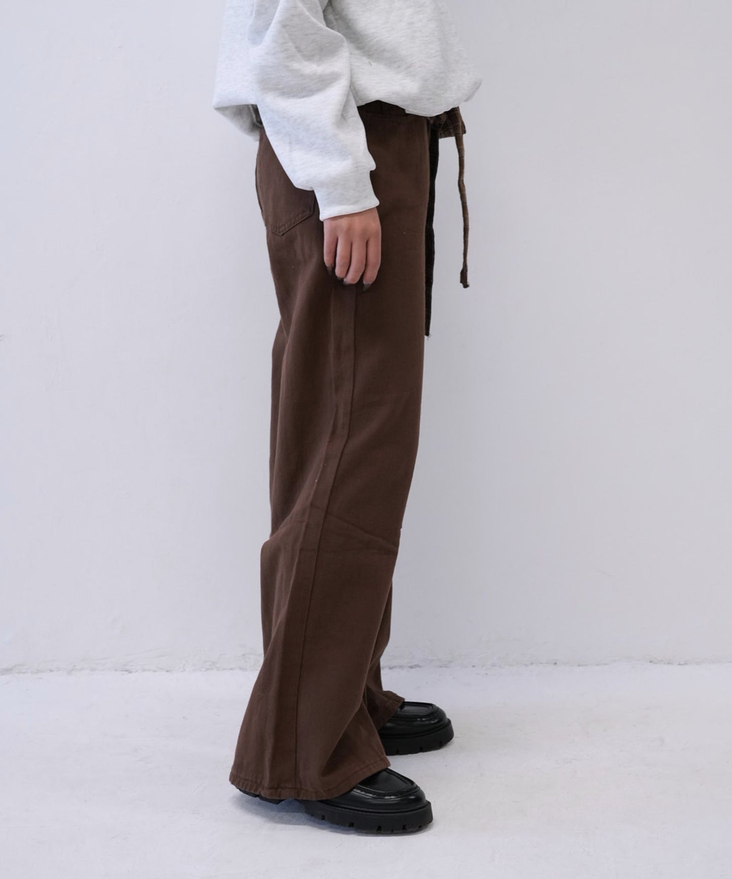 check belt wide pants