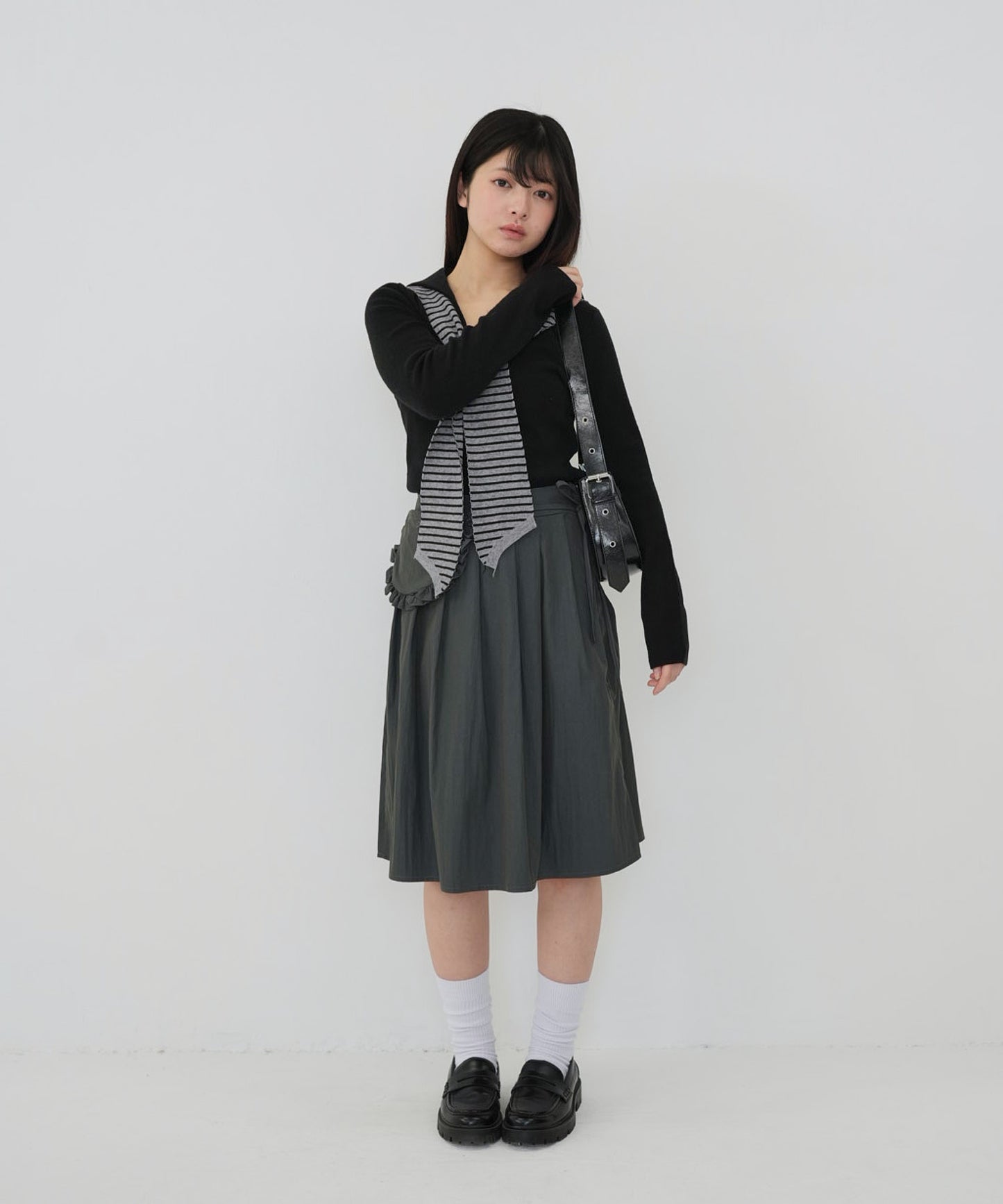 separate pocket design skirt