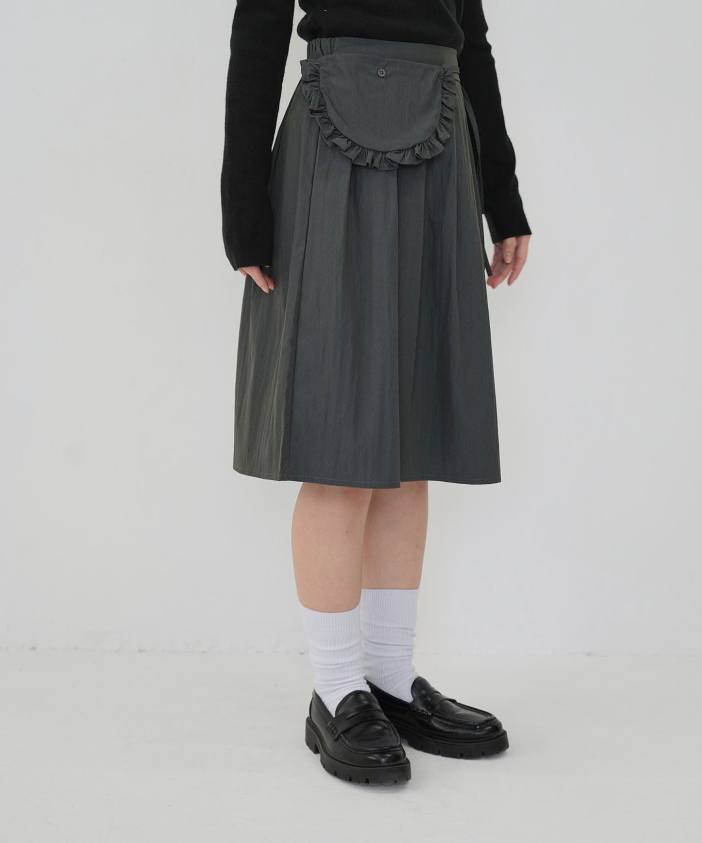 separate pocket design skirt