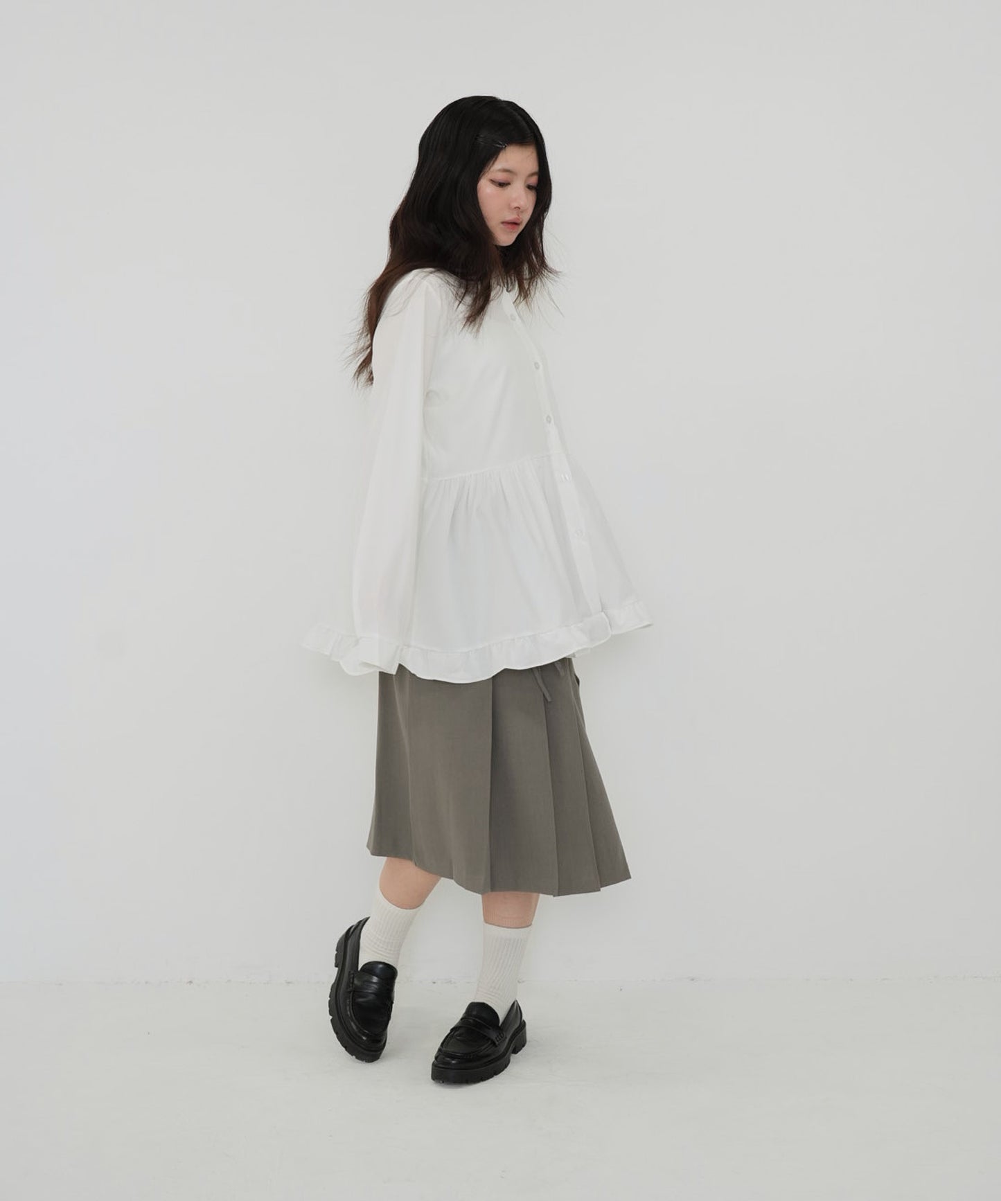 tie pleated skirt
