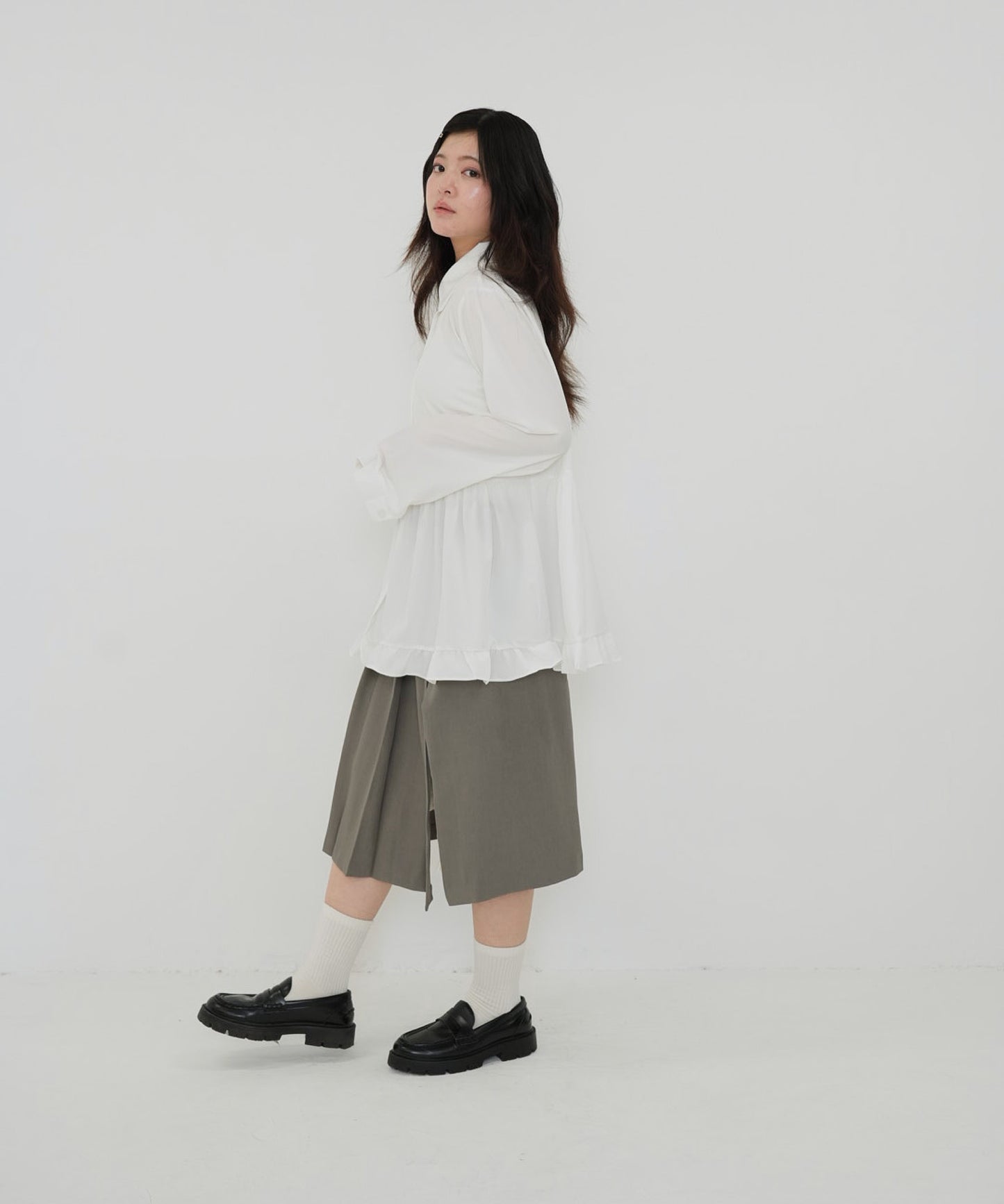 tie pleated skirt