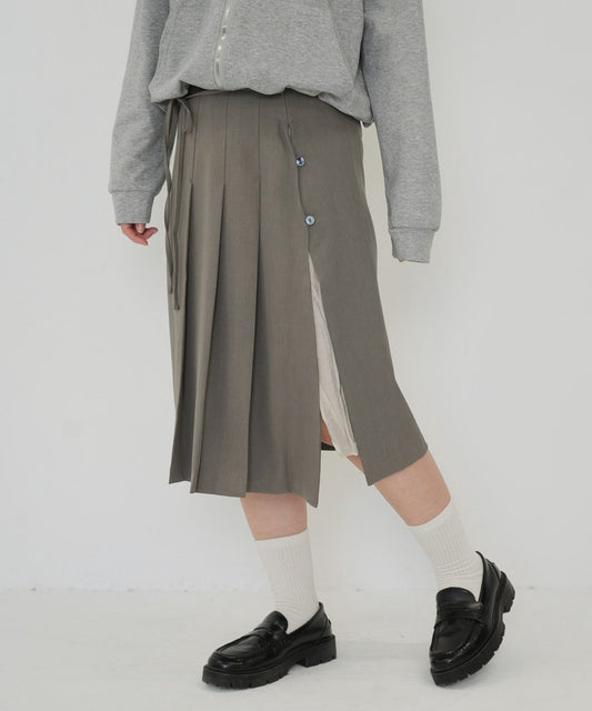 tie pleated skirt