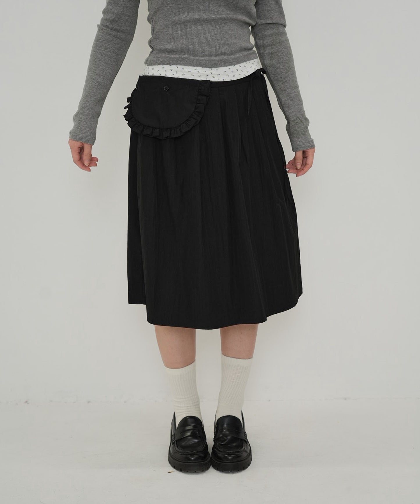 separate pocket design skirt