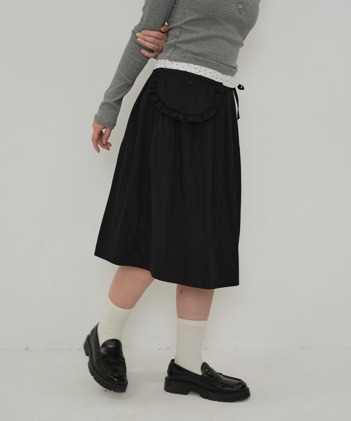 separate pocket design skirt